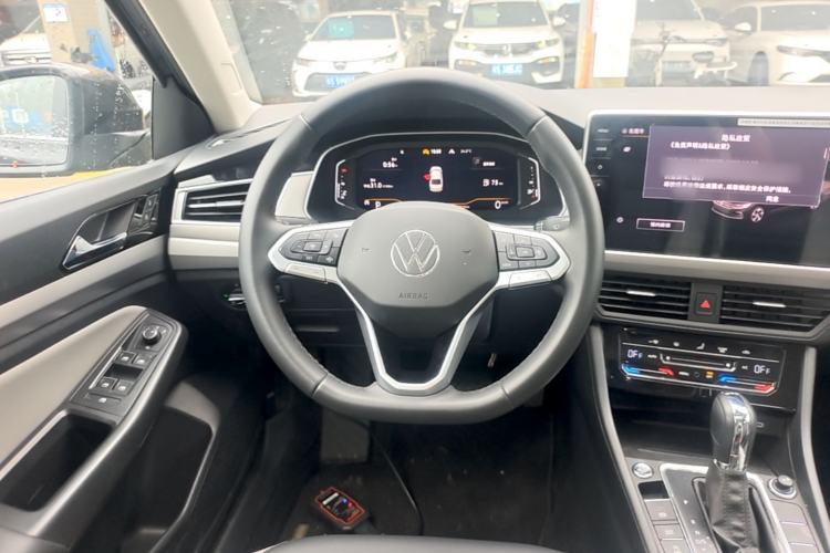 Used Volkswagen Bora 2025 300TSI DSG Prestige Edition Steering Wheel