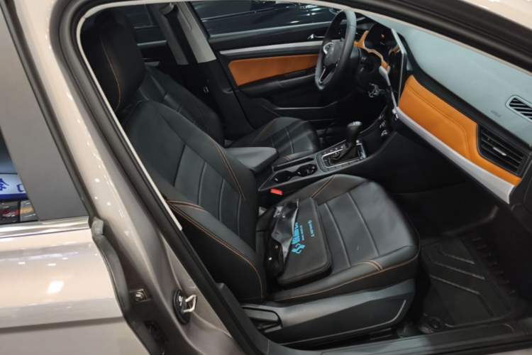 Used Volkswagen Bora 2025 280TSI DSG Comfort Edition Right Front Seat