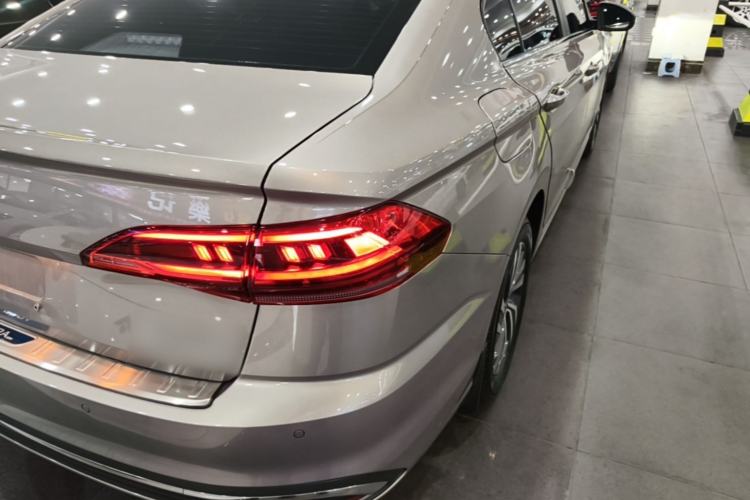 Used Volkswagen Bora 2025 280TSI DSG Comfort Edition Right Rear Taillight