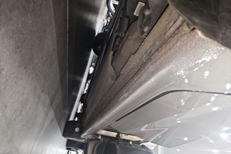 Used Volkswagen Bora 2025 280TSI DSG Comfort Edition Right Side Sill