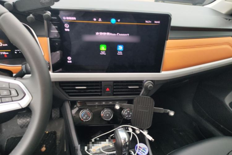 Used Volkswagen Bora 2025 200TSI DSG Enjoy Driving Navigation Edition Audio And AC Panel