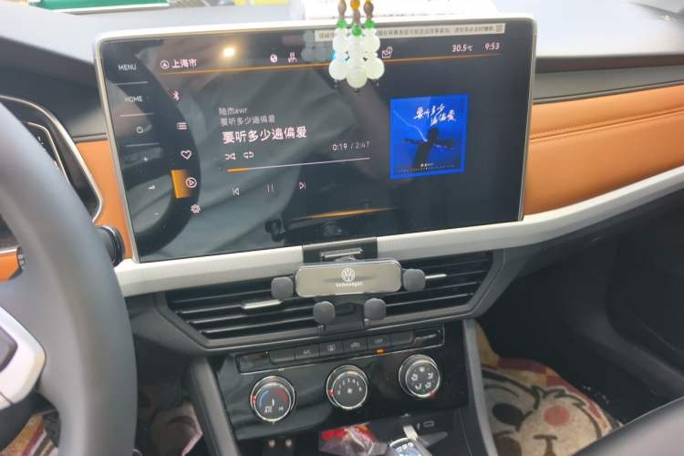 Used Volkswagen Bora 2025 200TSI DSG Enjoy PRO Edition Audio And AC Panel