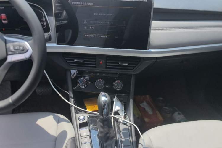 Used Volkswagen Bora 2025 200TSI DSG Enjoy PRO Edition Audio And AC Panel