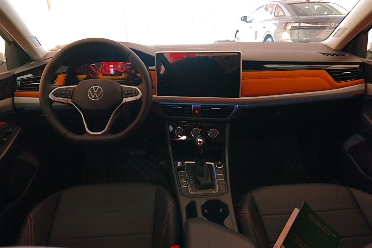 Used Volkswagen Bora 2025 Facelifted 200TSI DSG Yuexing Navigation Edition Center Console