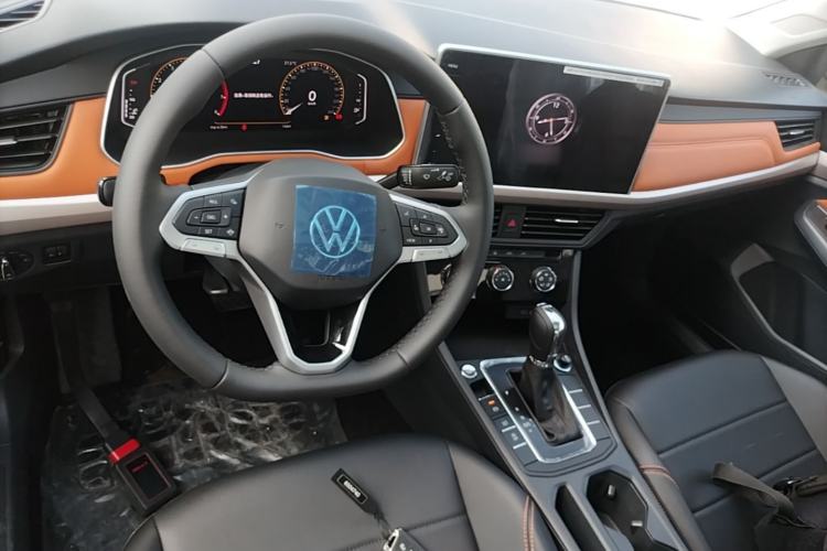 Used Volkswagen Bora 2025 200TSI DSG Enjoy PRO Edition Center Console