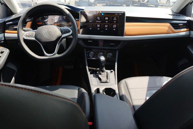 Used Volkswagen Bora 2025 Model, Facelifted 200TSI DSG Yuexing PRO Edition Center Console
