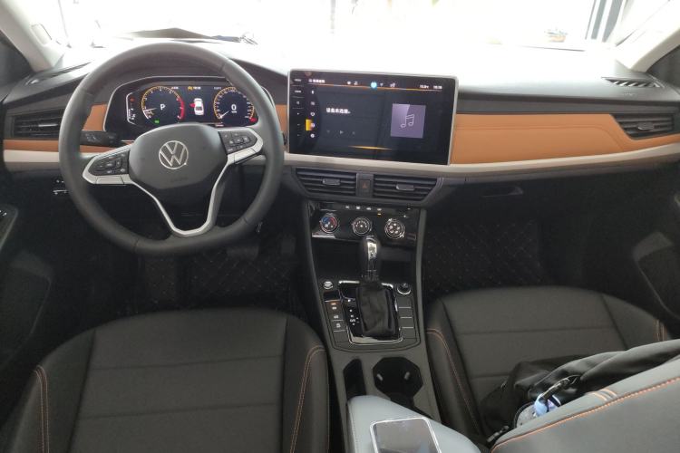 Used Volkswagen Bora 2025 200TSI DSG Enjoy PRO Edition Center Console