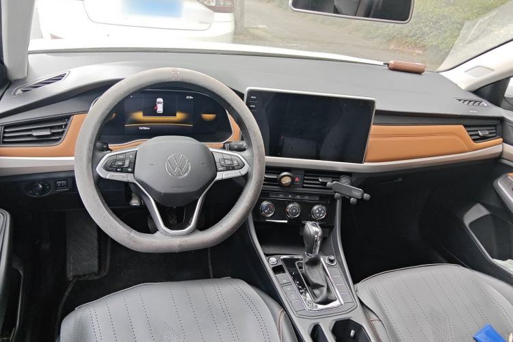 Used Volkswagen Bora 2025 200TSI DSG Enjoy Driving Navigation Edition Center Console