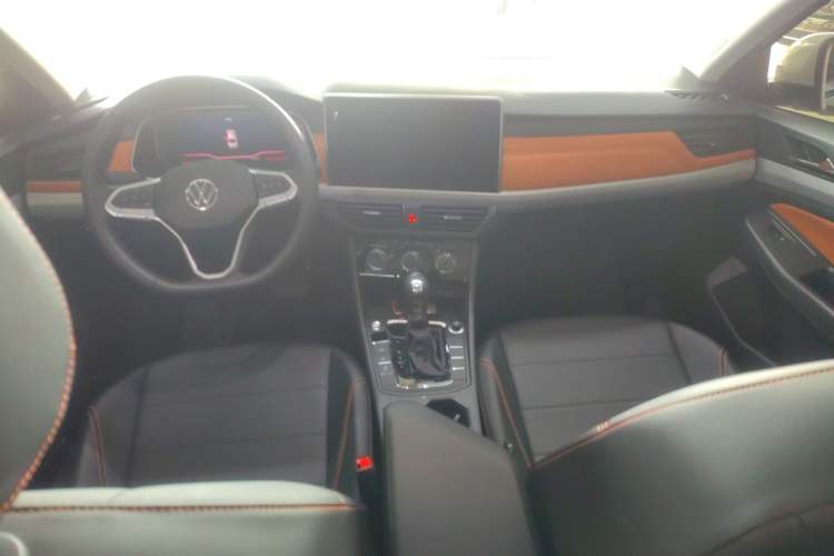 Used Volkswagen Bora 2025 200TSI DSG Enjoy PRO Edition Center Console