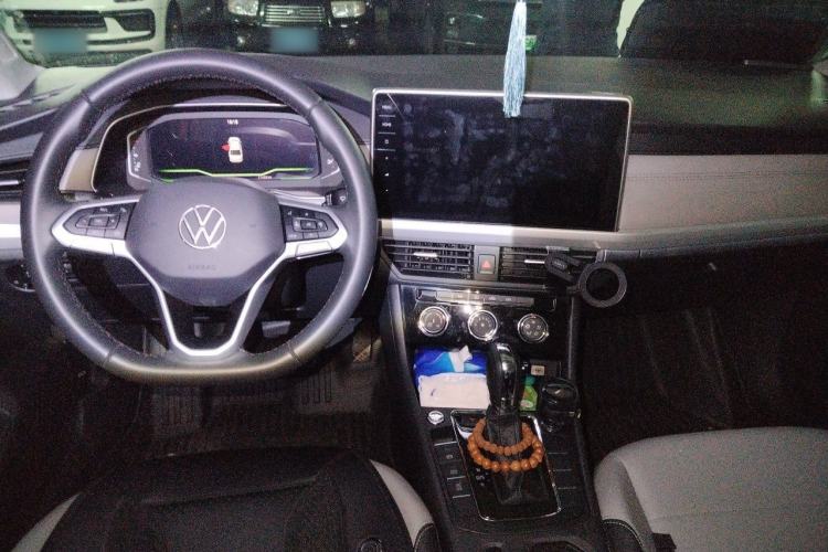 Used Volkswagen Bora 2025 200TSI DSG Enjoy PRO Edition Center Console