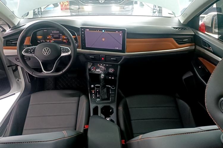 Used Volkswagen Bora 2025 200TSI DSG Enjoy Driving Navigation Edition Center Console