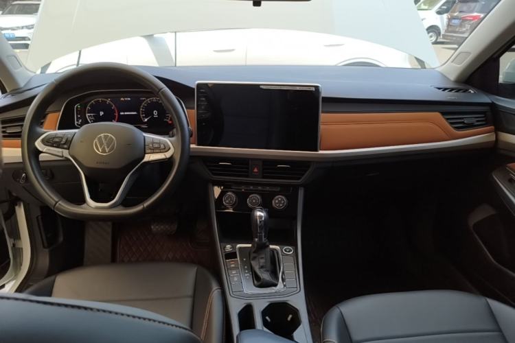 Used Volkswagen Bora 2025 200TSI DSG Enjoy PRO Edition Center Console