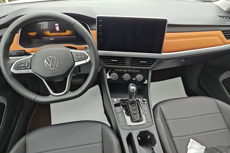 Used Volkswagen Bora 2025 200TSI DSG Enjoy Driving Navigation Edition Center Console