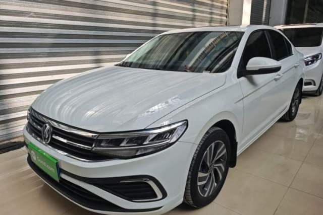 Ojetý Volkswagen Bora 2025 Facelifted 200TSI DSG Yuexing Navigation Edition