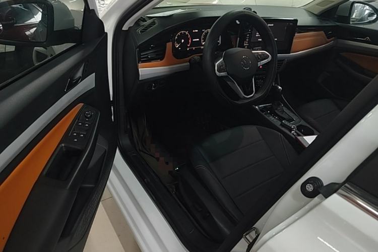 Used Volkswagen Bora 2025 Model, Facelifted 200TSI DSG Yuexing PRO Edition Driver Seat