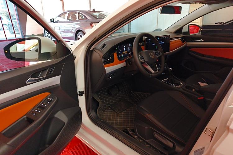 Used Volkswagen Bora 2025 Facelifted 200TSI DSG Yuexing Navigation Edition Driver Seat