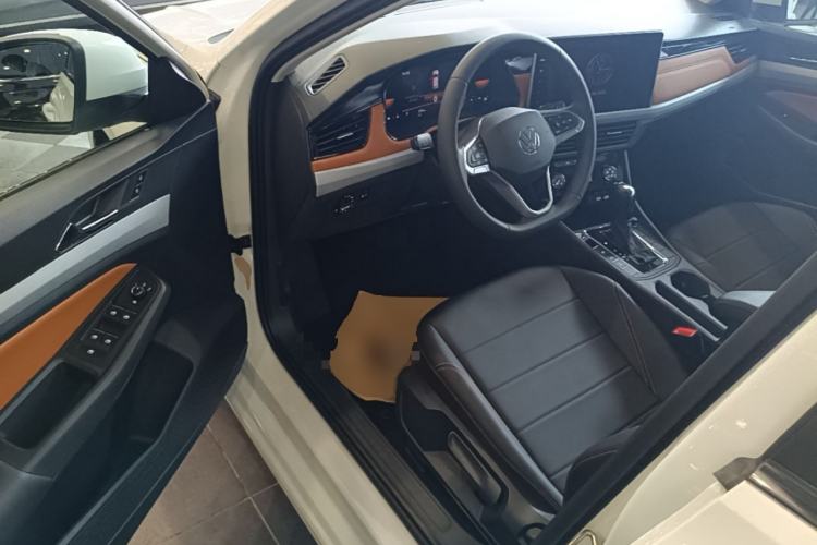 Used Volkswagen Bora 2025 Facelifted 200TSI DSG Yuexing Navigation Edition Driver Seat