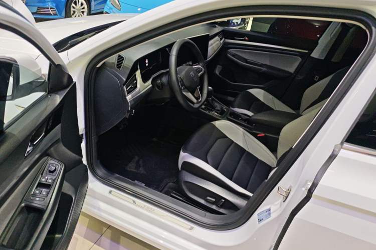 Used Volkswagen Bora 2025 300TSI DSG Prestige Edition Driver Seat