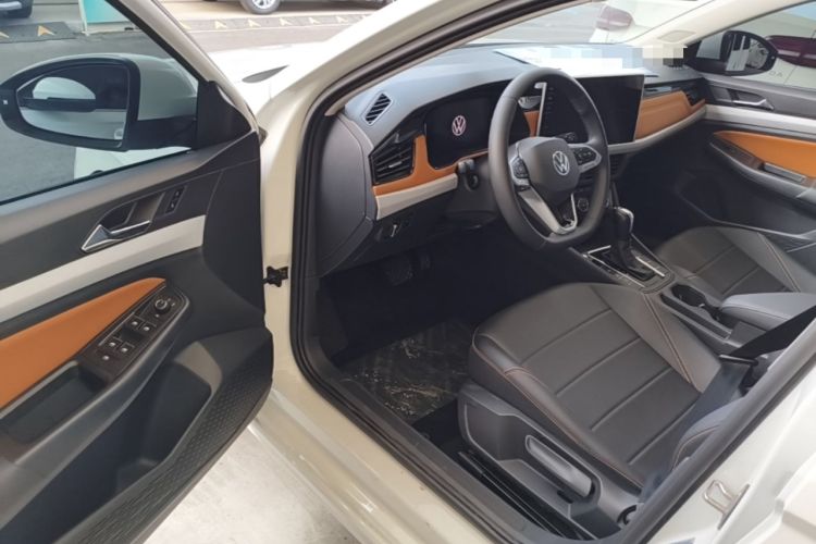 Used Volkswagen Bora 2025 Facelifted 200TSI DSG Yuexing Navigation Edition Driver Seat
