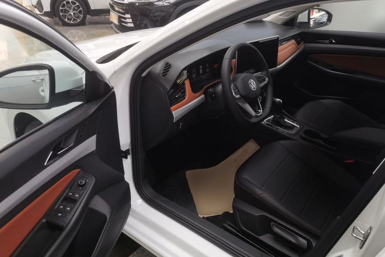 Used Volkswagen Bora 2025 Facelifted 200TSI DSG Yuexing Navigation Edition Driver Seat