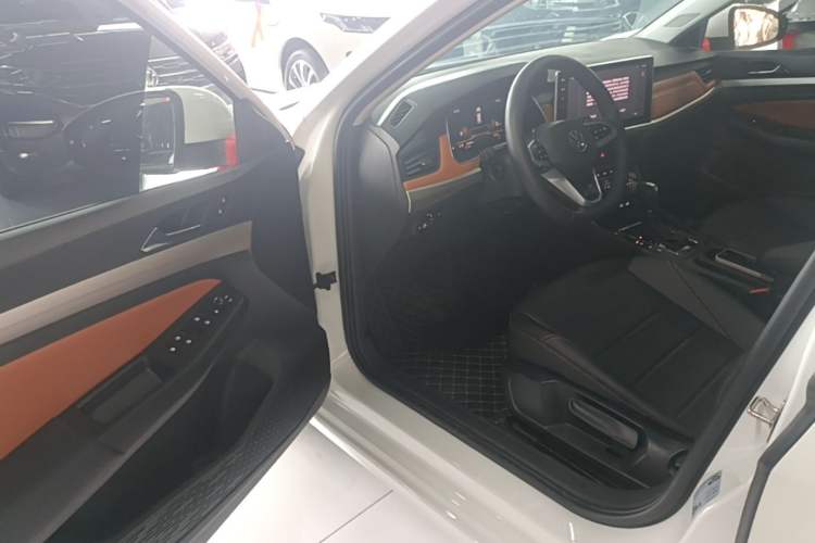 Used Volkswagen Bora 2025 200TSI DSG Enjoy Driving Navigation Edition Driver Seat
