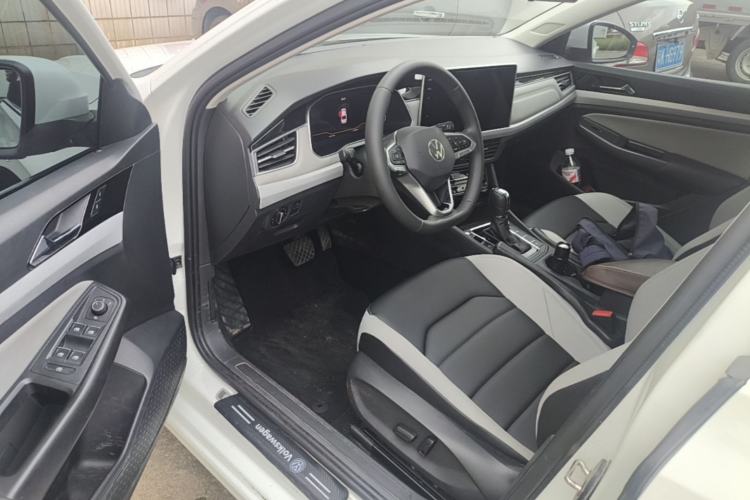 Used Volkswagen Bora 2025 300TSI DSG Prestige Edition Driver Seat