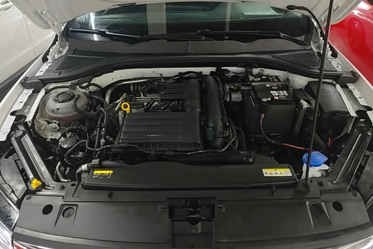 Used Volkswagen Bora 2025 Model, Facelifted 200TSI DSG Yuexing PRO Edition Engine Bay