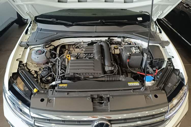 Used Volkswagen Bora 2025 Facelifted 200TSI DSG Yuexing Navigation Edition Engine Bay