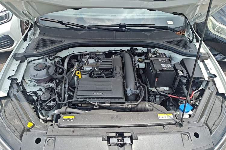 Used Volkswagen Bora 2025 Facelifted 200TSI DSG Yuexing Navigation Edition Engine Bay