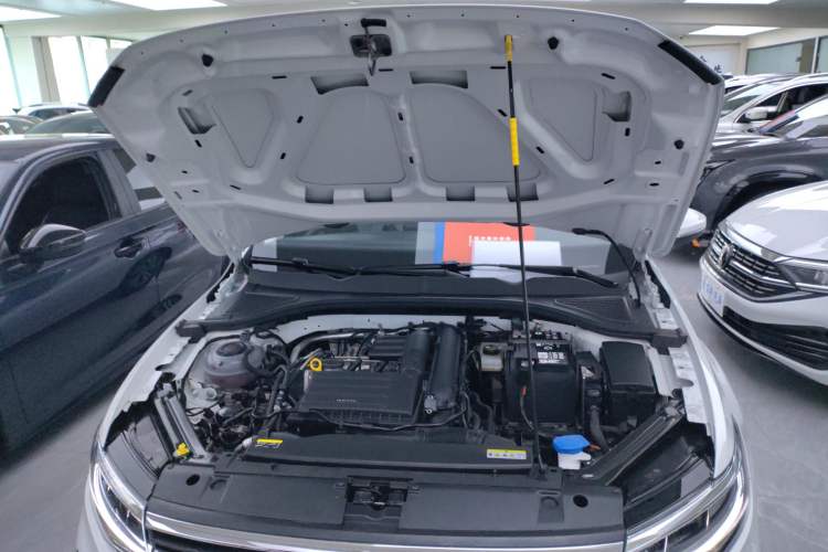 Used Volkswagen Bora 2025 Facelifted 200TSI DSG Yuexing Navigation Edition Engine Bay