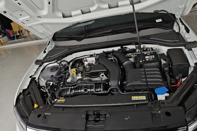 Used Volkswagen Bora 2025 Model, Facelifted 300TSI DSG Zunxing Edition Engine Bay