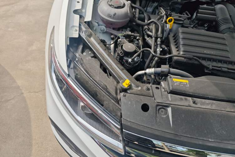 Used Volkswagen Bora 2025 Model, Facelifted 200TSI DSG Yuexing PRO Edition Engine Bay Right