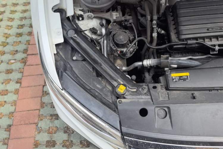Used Volkswagen Bora 2025 200TSI DSG Enjoy PRO Edition Engine Bay Right