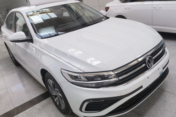 Used Volkswagen Bora 2025 Facelifted 200TSI DSG Yuexing Navigation Edition Exterior 1