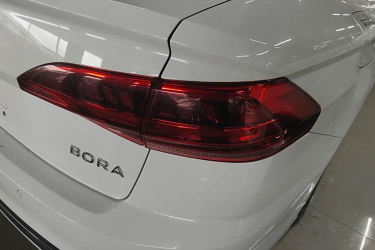 Used Volkswagen Bora 2025 Model, Facelifted 200TSI DSG Yuexing PRO Edition Exterior 3
