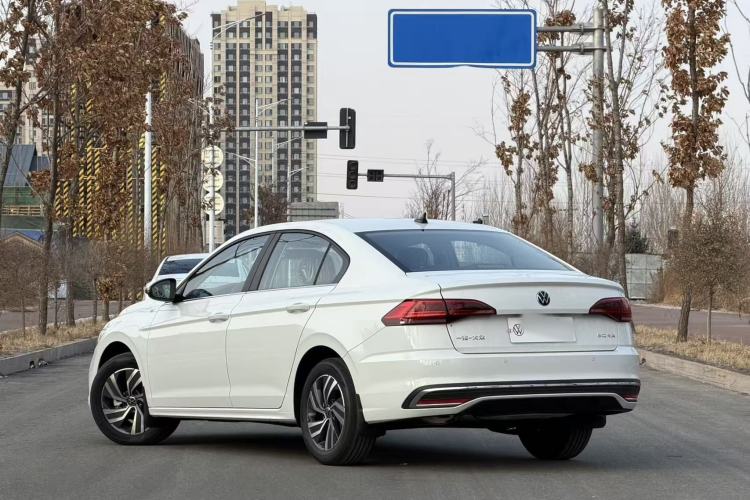 Used Volkswagen Bora 2025 Facelifted 200TSI DSG Yuexing Navigation Edition Exterior 3