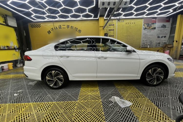Used Volkswagen Bora 2025 300TSI DSG Prestige Edition Exterior 5