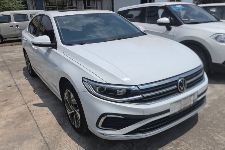 Used Volkswagen Bora 2025 200TSI DSG Enjoy PRO Edition Front Right 45 Deg
