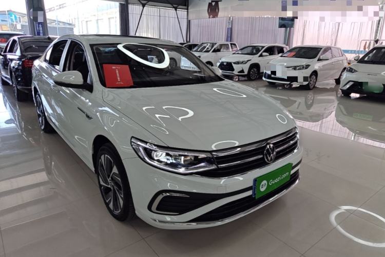 Used Volkswagen Bora 2025 200TSI DSG Enjoy PRO Edition Front Right 45 Deg