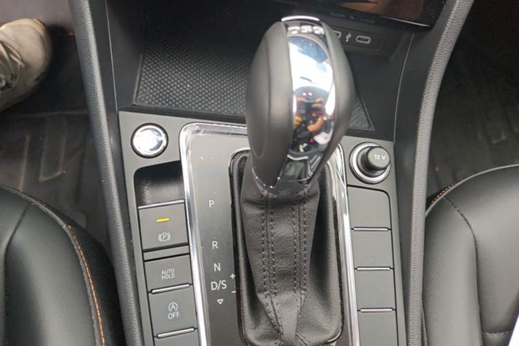 Used Volkswagen Bora 2025 200TSI DSG Enjoy PRO Edition Gear Lever