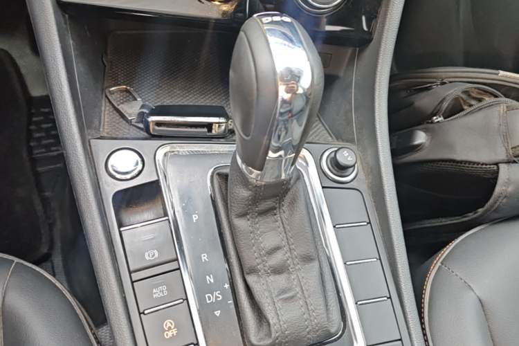 Used Volkswagen Bora 2025 200TSI DSG Enjoy PRO Edition Gear Lever