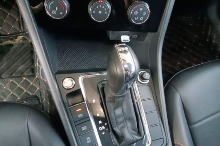 Used Volkswagen Bora 2025 200TSI DSG Enjoy Driving Navigation Edition Gear Lever