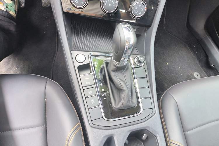Used Volkswagen Bora 2025 200TSI DSG Enjoy Driving Navigation Edition Gear Lever