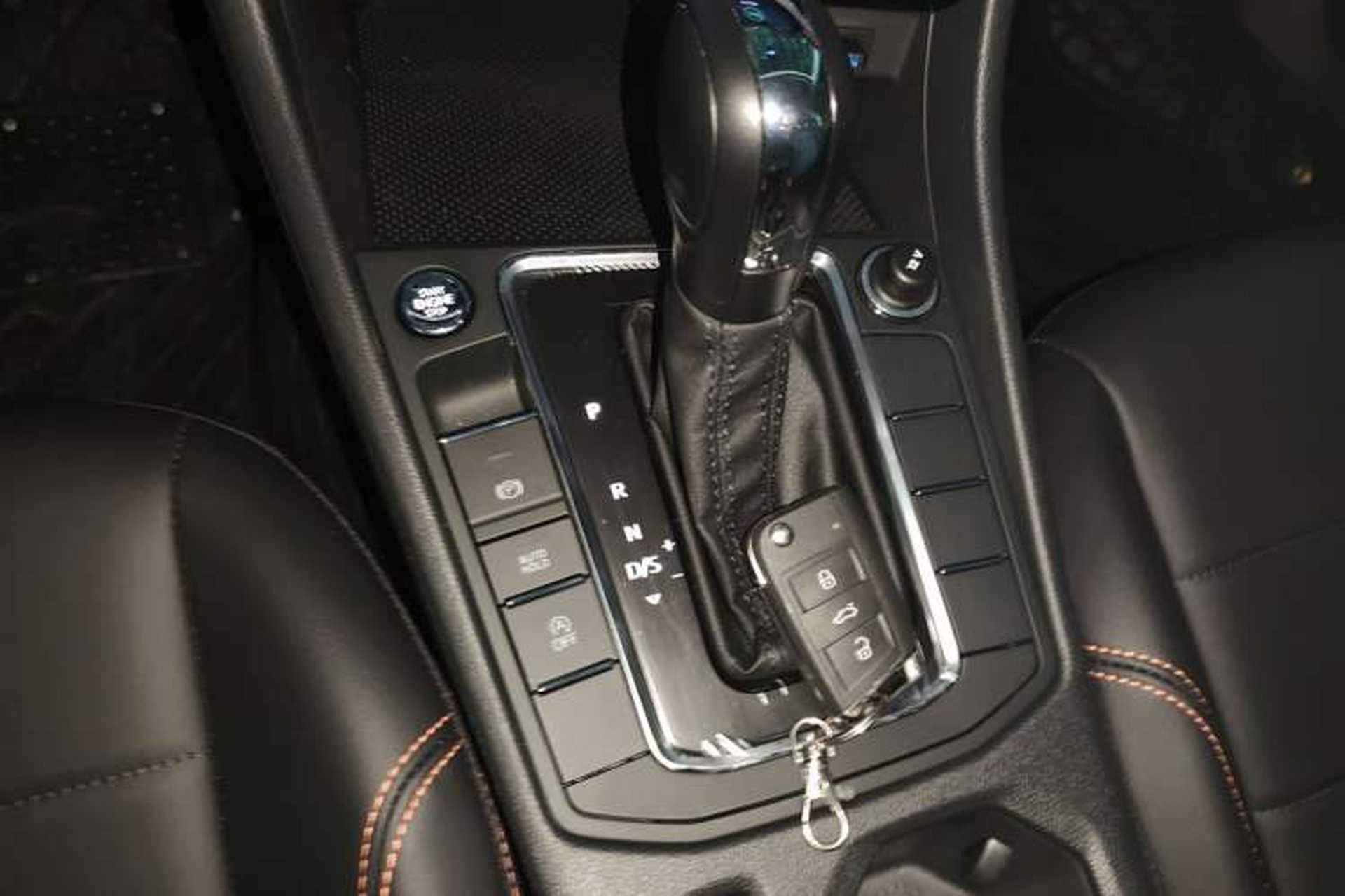 Used Volkswagen Bora 2025 Facelifted 200TSI DSG Yuexing Navigation Edition Gear Lever