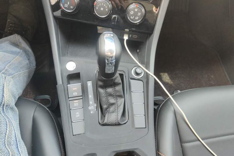 Used Volkswagen Bora 2025 200TSI DSG Enjoy Driving Navigation Edition Gear Lever