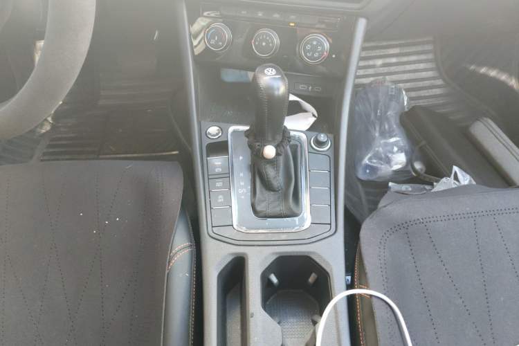 Used Volkswagen Bora 2025 200TSI DSG Enjoy PRO Edition Gear Lever