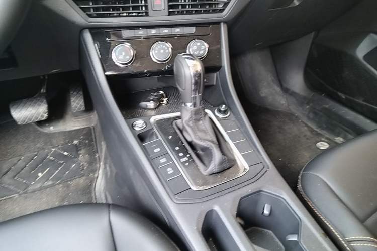 Used Volkswagen Bora 2025 200TSI DSG Enjoy Driving Navigation Edition Gear Lever