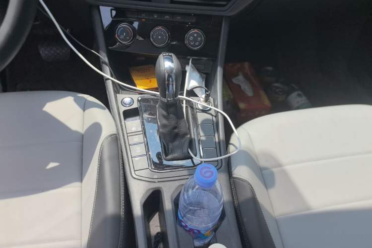 Used Volkswagen Bora 2025 200TSI DSG Enjoy PRO Edition Gear Lever