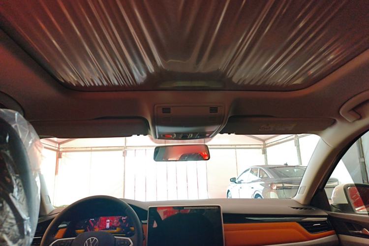 Used Volkswagen Bora 2025 Facelifted 200TSI DSG Yuexing Navigation Edition Headliner