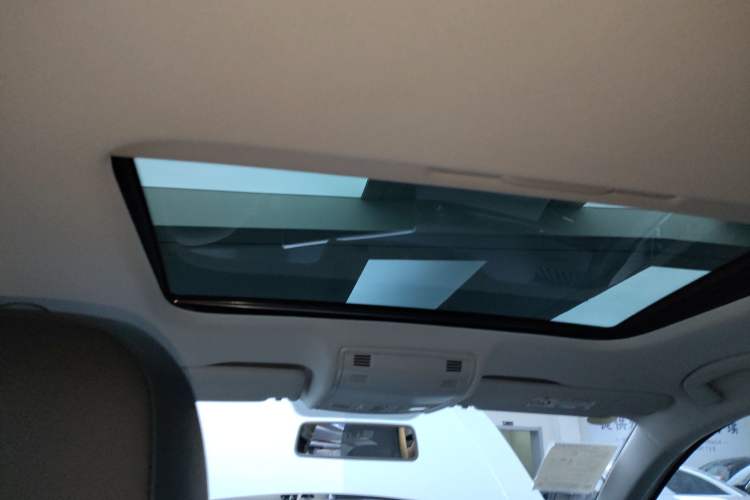 Used Volkswagen Bora 2025 Facelifted 200TSI DSG Yuexing Navigation Edition Headliner